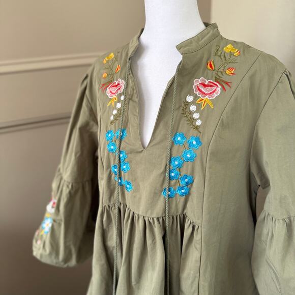 Women's V Neck Long Lantern Sleeve Shift Mini Dress Bohemian Embroidered Size M - Picture 2 of 12